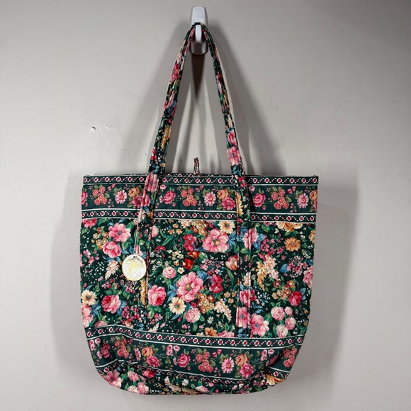 Vera Bradley Handbags - Vera Bradley Quilted Floral Tote Bag Purse Springtime Toggle Closure Vtg NWT USA